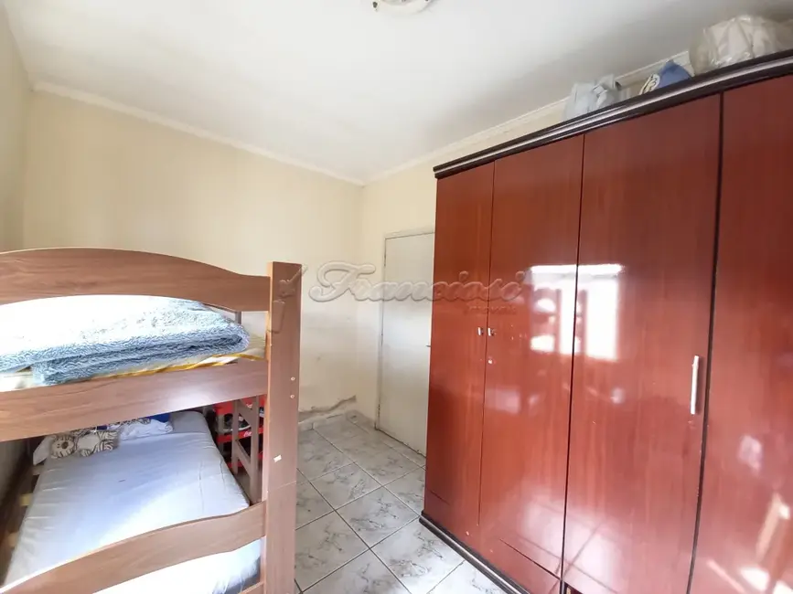 Casa com 4 quartos à venda, 300m2 em Centro, Itapetininga - SP - imagem 6 Foto 6 de Casa com 4 quartos à venda, 300m2 em Centro, Itapetininga - SP