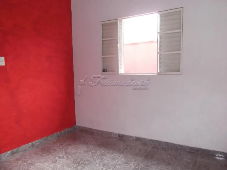 Casa com 2 quartos à venda, 150m2 em Vila Arruda, Itapetininga - SP - imagem 6 Foto 6 de Casa com 2 quartos à venda, 150m2 em Vila Arruda, Itapetininga - SP