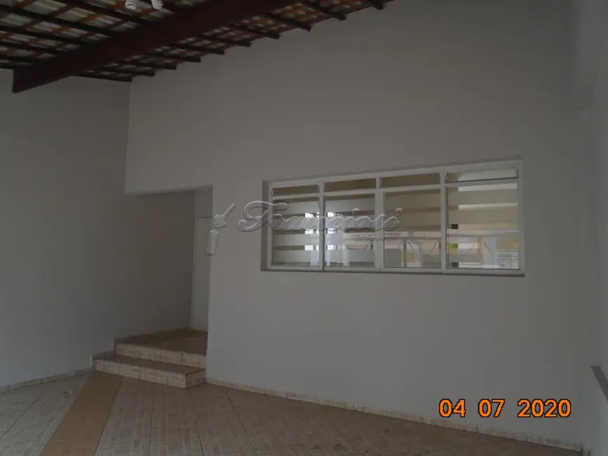 Casa com 3 quartos à venda, 306m2 em Centro, Itapetininga - SP - imagem 5 Foto 5 de Casa com 3 quartos à venda, 306m2 em Centro, Itapetininga - SP