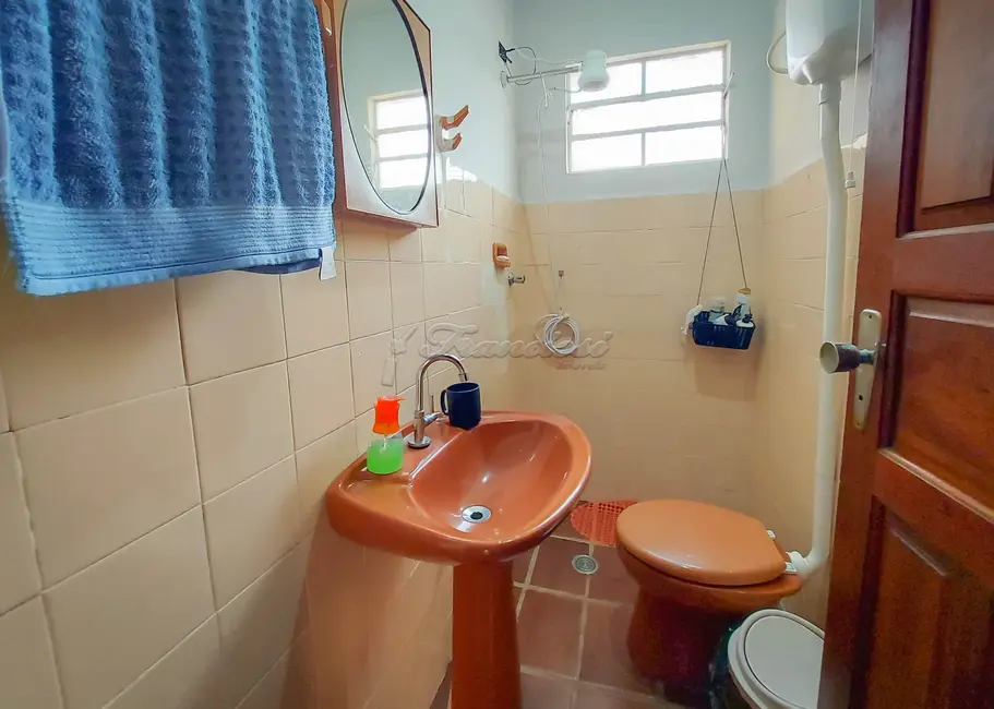 Casa com 2 quartos à venda, 170m2 em Jardim Itália, Itapetininga - SP - imagem 7 Foto 7 de Casa com 2 quartos à venda, 170m2 em Jardim Itália, Itapetininga - SP