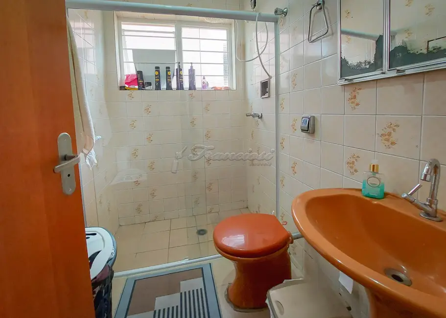 Casa com 2 quartos à venda, 170m2 em Jardim Itália, Itapetininga - SP - imagem 5 Foto 5 de Casa com 2 quartos à venda, 170m2 em Jardim Itália, Itapetininga - SP