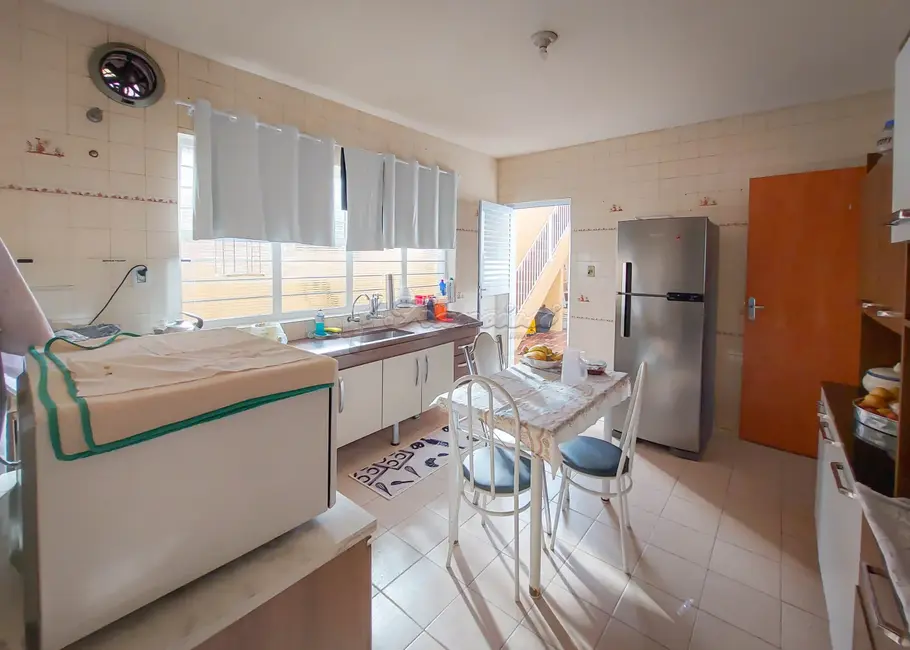 Casa com 2 quartos à venda, 170m2 em Jardim Itália, Itapetininga - SP - imagem 4 Foto 4 de Casa com 2 quartos à venda, 170m2 em Jardim Itália, Itapetininga - SP