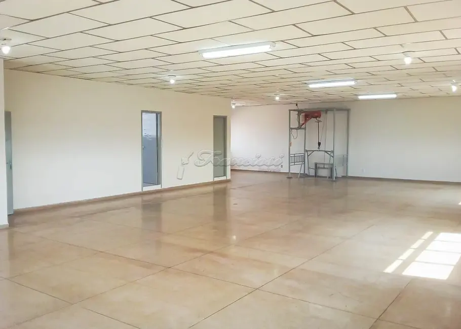 Prédio Inteiro à venda, 600m2 em Centro, Itapetininga - SP - imagem 1 Foto 1 de Prédio Inteiro à venda, 600m2 em Centro, Itapetininga - SP