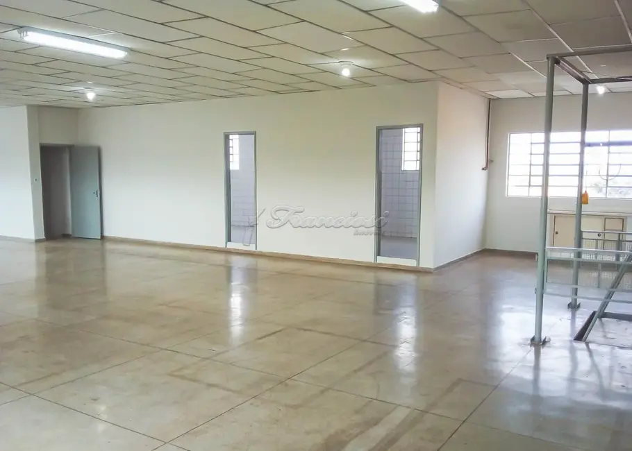 Prédio Inteiro à venda, 600m2 em Centro, Itapetininga - SP - imagem 2 Foto 2 de Prédio Inteiro à venda, 600m2 em Centro, Itapetininga - SP