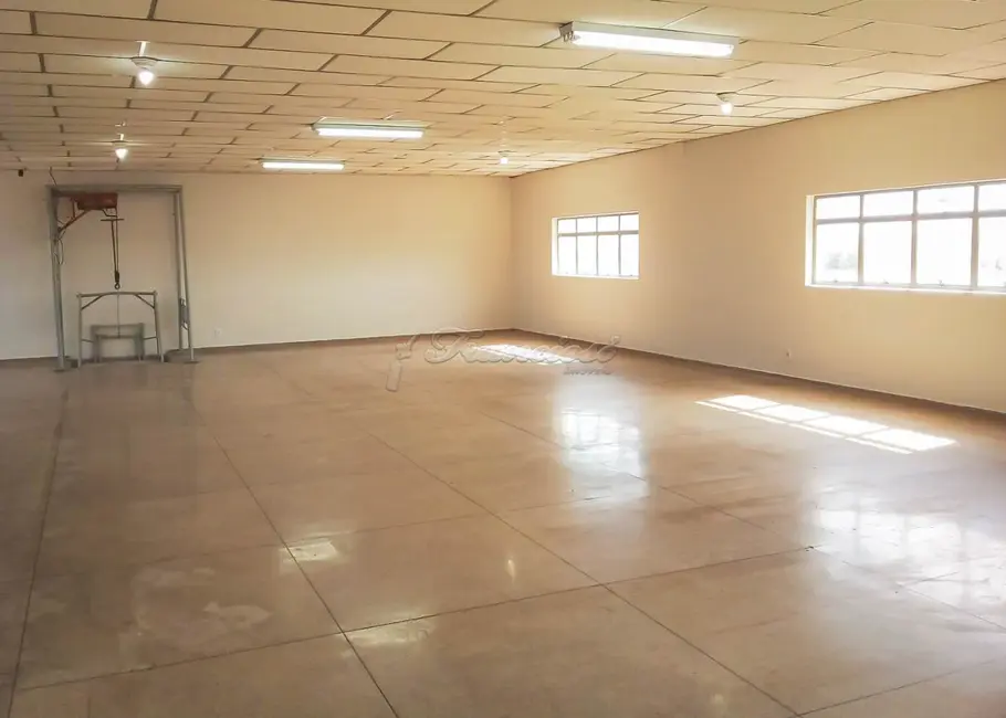 Prédio Inteiro à venda, 600m2 em Centro, Itapetininga - SP - imagem 6 Foto 6 de Prédio Inteiro à venda, 600m2 em Centro, Itapetininga - SP