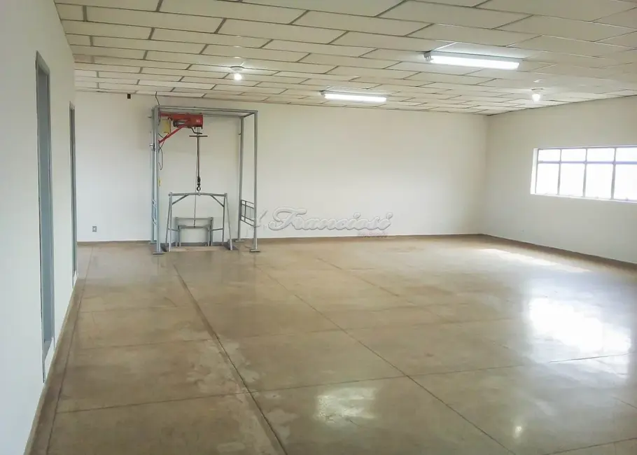 Prédio Inteiro à venda, 600m2 em Centro, Itapetininga - SP - imagem 3 Foto 3 de Prédio Inteiro à venda, 600m2 em Centro, Itapetininga - SP