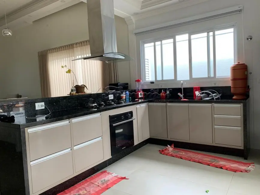 Casa de Condomínio com 3 quartos à venda, 360m2 em Jardim Marabá, Itapetininga - SP - imagem 3 Foto 3 de Casa de Condomínio com 3 quartos à venda, 360m2 em Jardim Marabá, Itapetininga - SP