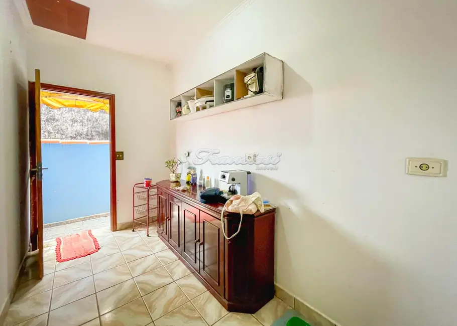 Casa com 3 quartos à venda, 11m2 em Vila Recreio, Itapetininga - SP - imagem 6 Foto 6 de Casa com 3 quartos à venda, 11m2 em Vila Recreio, Itapetininga - SP