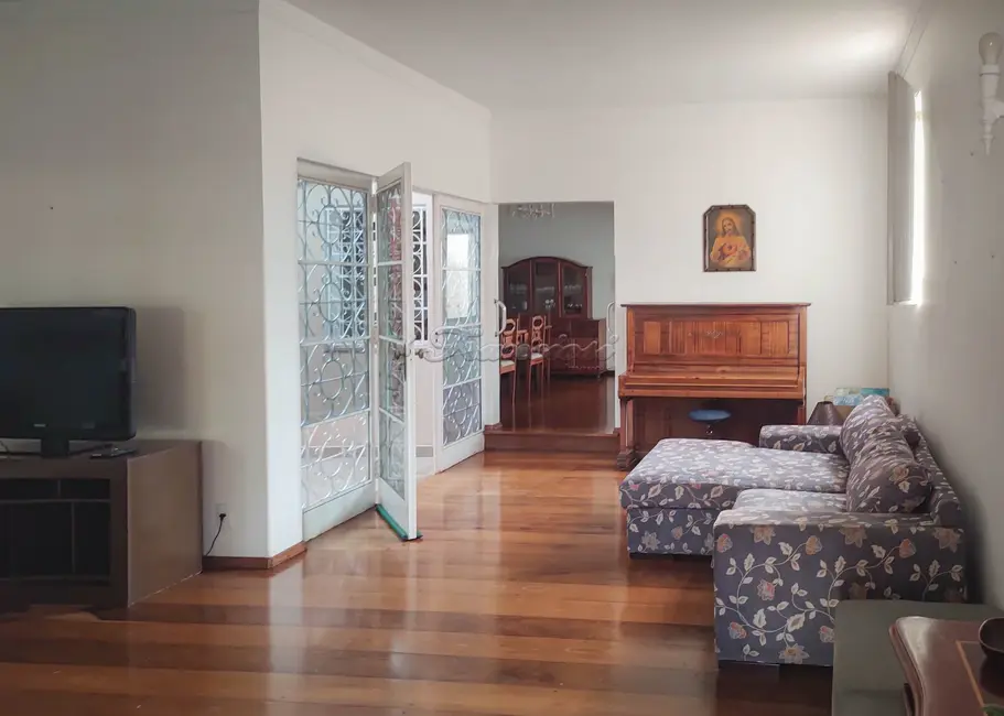 Foto 1 de Casa com 3 quartos à venda, 211m2 em Vila Barth, Itapetininga - SP