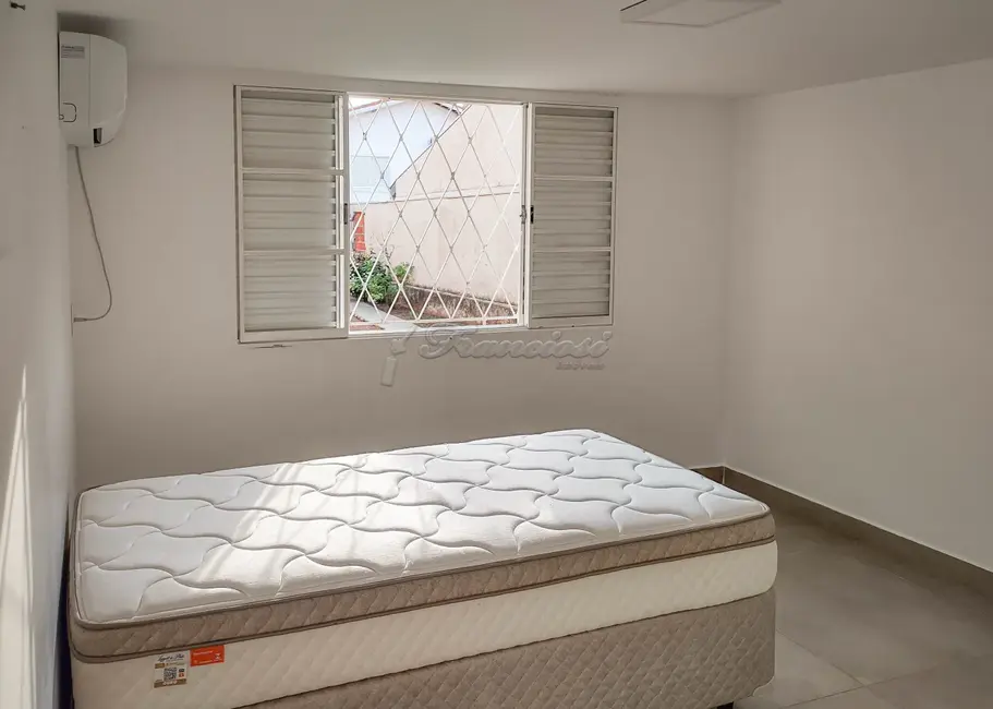 Casa com 3 quartos à venda, 211m2 em Vila Barth, Itapetininga - SP - imagem 9 Foto 9 de Casa com 3 quartos à venda, 211m2 em Vila Barth, Itapetininga - SP