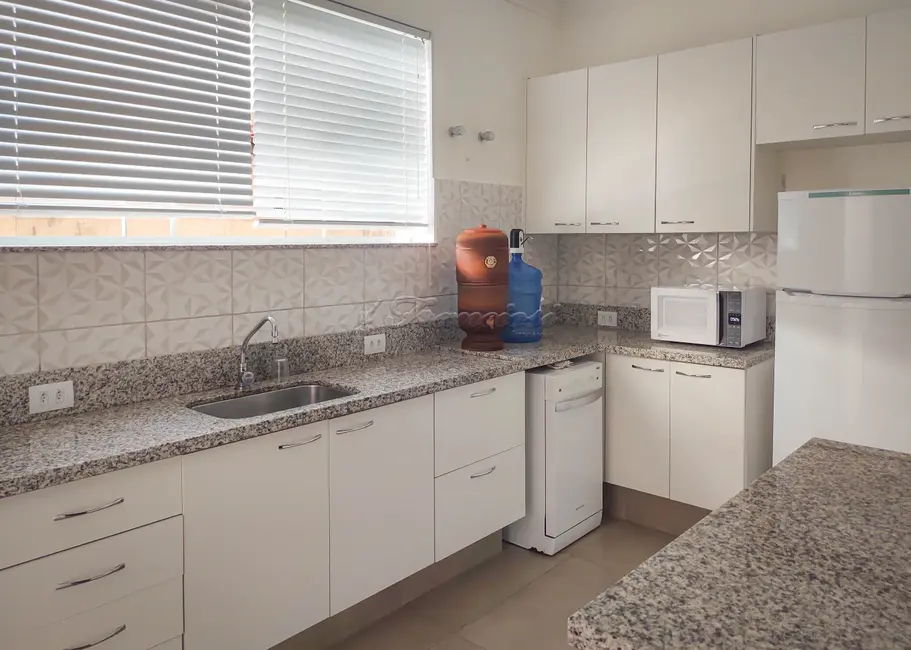 Casa com 3 quartos à venda, 211m2 em Vila Barth, Itapetininga - SP - imagem 6 Foto 6 de Casa com 3 quartos à venda, 211m2 em Vila Barth, Itapetininga - SP