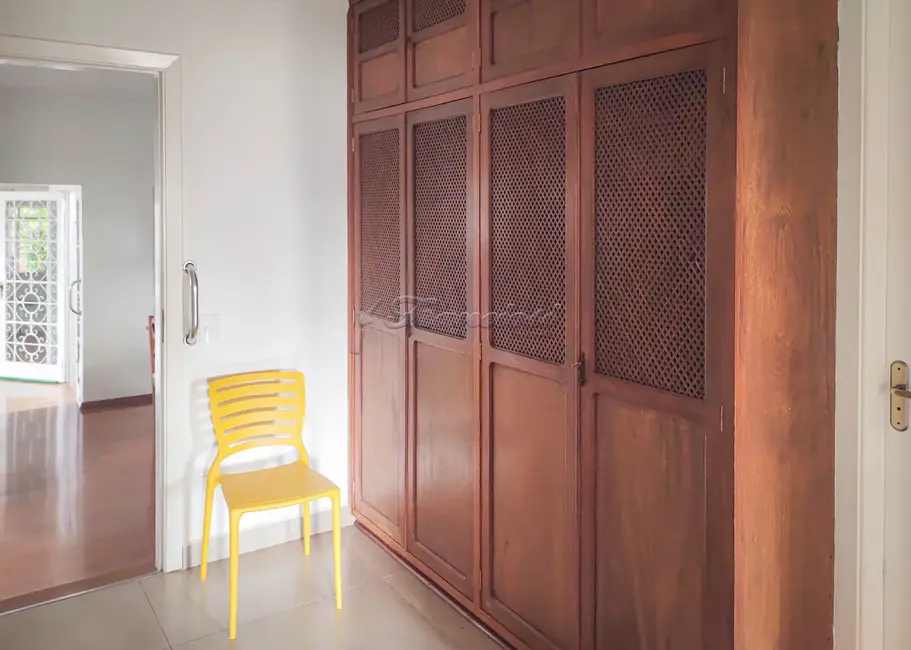 Casa com 3 quartos à venda, 211m2 em Vila Barth, Itapetininga - SP - imagem 8 Foto 8 de Casa com 3 quartos à venda, 211m2 em Vila Barth, Itapetininga - SP