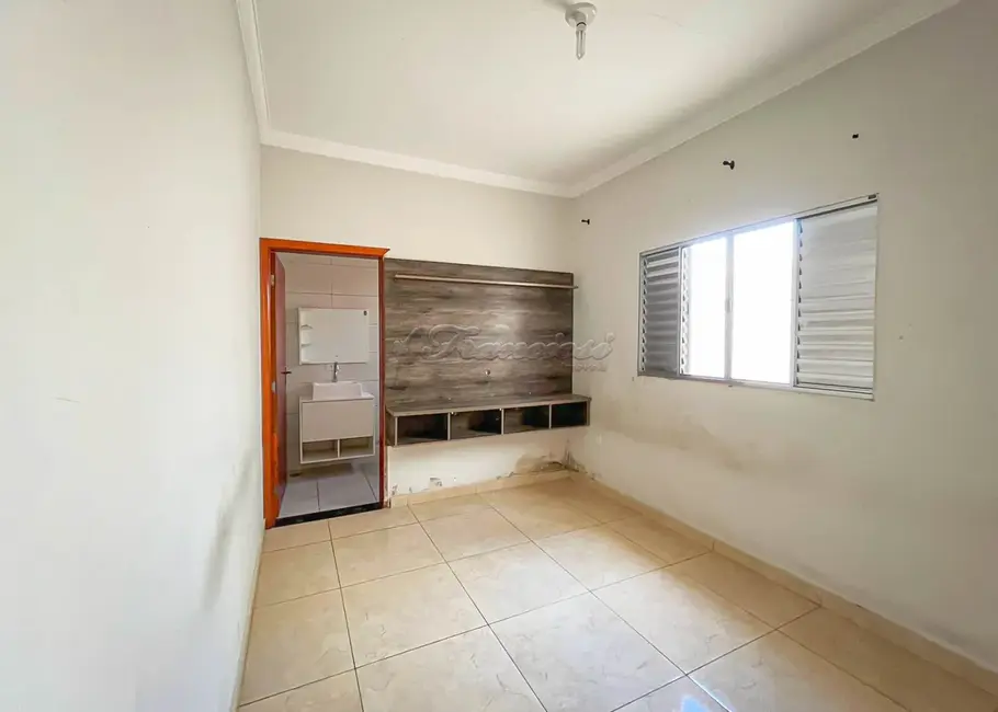 Casa de Condomínio com 2 quartos à venda, 91m2 em Jardim Marabá, Itapetininga - SP - imagem 2 Foto 2 de Casa de Condomínio com 2 quartos à venda, 91m2 em Jardim Marabá, Itapetininga - SP
