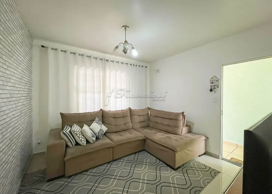 Casa com 3 quartos à venda, 90m2 em Jardim Mesquita, Itapetininga - SP - imagem 2 Foto 2 de Casa com 3 quartos à venda, 90m2 em Jardim Mesquita, Itapetininga - SP