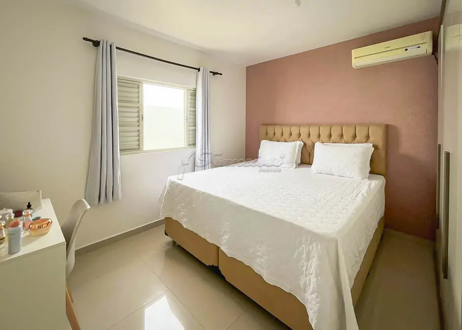 Casa com 3 quartos à venda, 90m2 em Jardim Mesquita, Itapetininga - SP - imagem 9 Foto 9 de Casa com 3 quartos à venda, 90m2 em Jardim Mesquita, Itapetininga - SP