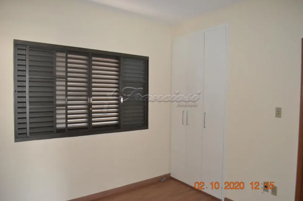 Foto 8 de Casa com 3 quartos para alugar, 100m2 em Centro, Itapetininga - SP