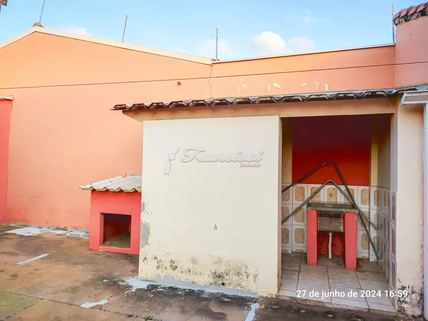 Casa com 2 quartos para alugar, 200m2 em Parque da Lagoa, Itapetininga - SP - imagem 8 Foto 8 de Casa com 2 quartos para alugar, 200m2 em Parque da Lagoa, Itapetininga - SP