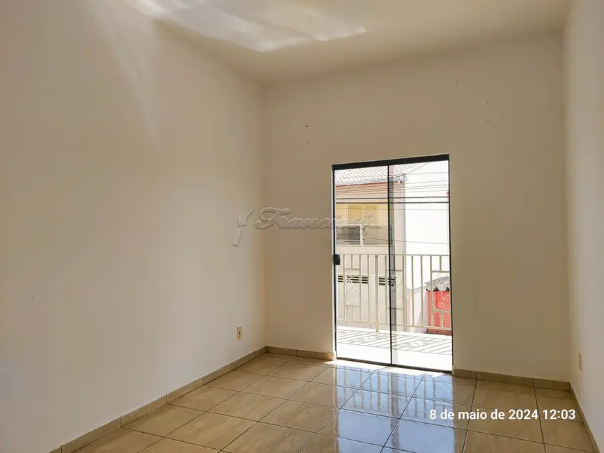 Casa com 3 quartos para alugar, 115m2 em Vila Nova Itapetininga, Itapetininga - SP - imagem 4 Foto 4 de Casa com 3 quartos para alugar, 115m2 em Vila Nova Itapetininga, Itapetininga - SP