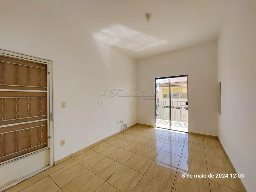 Casa com 3 quartos para alugar, 115m2 em Vila Nova Itapetininga, Itapetininga - SP - imagem 5 Foto 5 de Casa com 3 quartos para alugar, 115m2 em Vila Nova Itapetininga, Itapetininga - SP