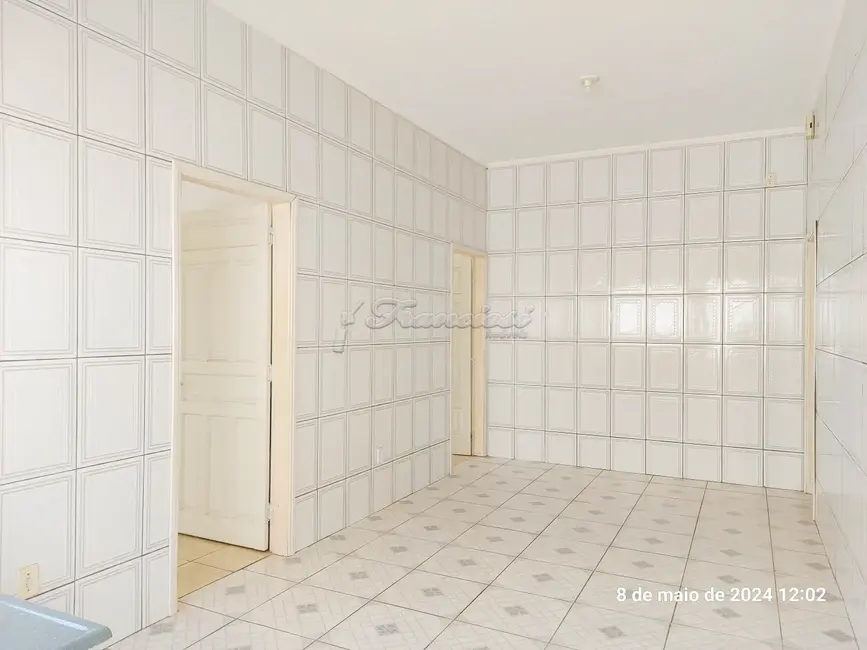 Casa com 3 quartos para alugar, 115m2 em Vila Nova Itapetininga, Itapetininga - SP - imagem 2 Foto 2 de Casa com 3 quartos para alugar, 115m2 em Vila Nova Itapetininga, Itapetininga - SP