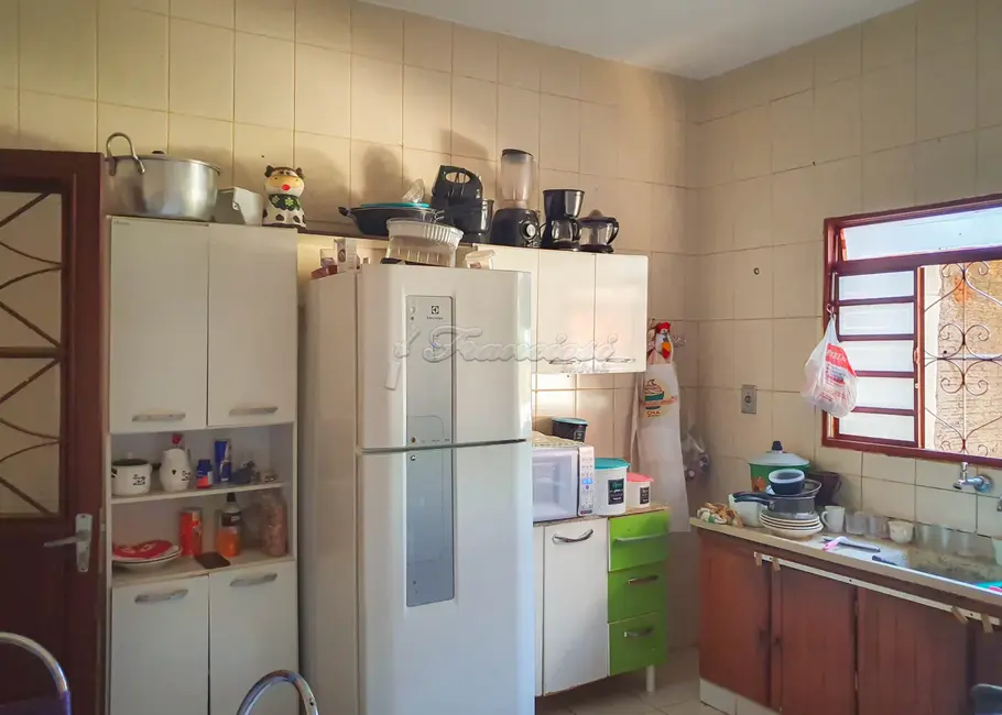 Foto 3 de Casa à venda, 120m2 em Vila Nastri, Itapetininga - SP