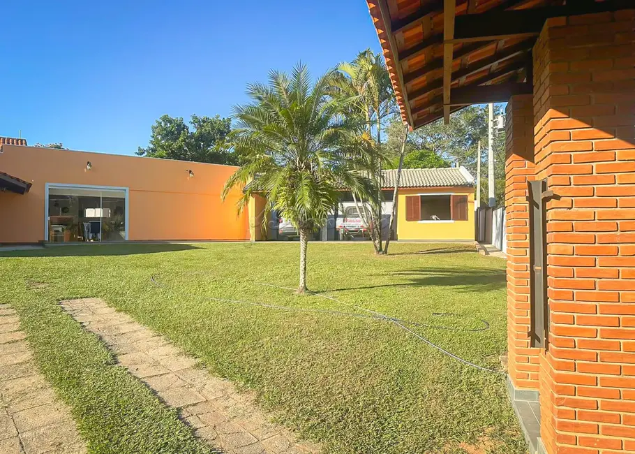 Chácara à venda, 700m2 em Sarapui - SP - imagem 2 Foto 2 de Chácara à venda, 700m2 em Sarapui - SP