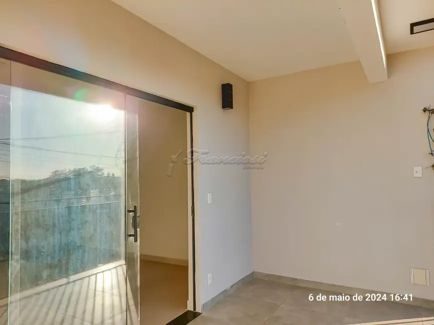 Foto 8 de Casa com 2 quartos para alugar, 150m2 em Jardim Bela Vista, Itapetininga - SP