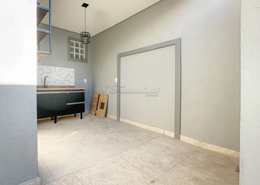 Foto 7 de Casa com 5 quartos à venda, 250m2 em Vila Serafim, Itapetininga - SP