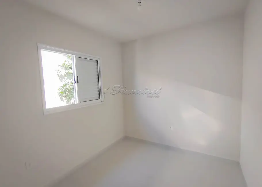 Casa com 2 quartos à venda, 69m2 em Itapetininga - SP - imagem 6 Foto 6 de Casa com 2 quartos à venda, 69m2 em Itapetininga - SP