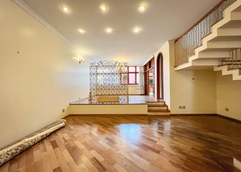 Casa com 4 quartos à venda, 410m2 em Centro, Itapetininga - SP - imagem 9 Foto 9 de Casa com 4 quartos à venda, 410m2 em Centro, Itapetininga - SP