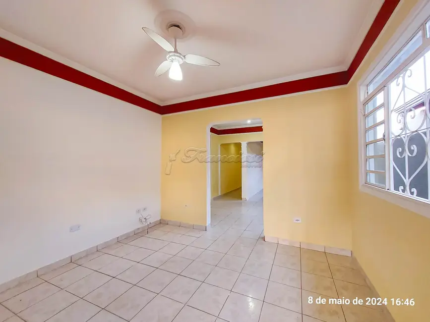 Foto 1 de Casa com 2 quartos para alugar, 106m2 em Jardim Fogaça, Itapetininga - SP