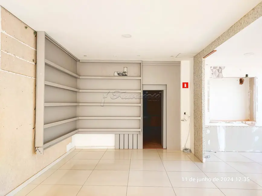 Foto 4 de Prédio Inteiro para alugar, 150m2 em Centro, Itapetininga - SP