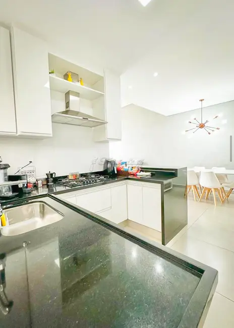 Casa de Condomínio com 3 quartos à venda, 120m2 em Jardim Marabá, Itapetininga - SP - imagem 3 Foto 3 de Casa de Condomínio com 3 quartos à venda, 120m2 em Jardim Marabá, Itapetininga - SP