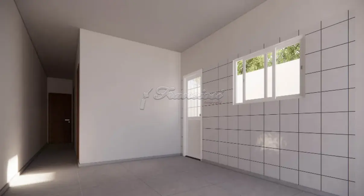 Casa com 2 quartos à venda, 56m2 em Vila Nastri, Itapetininga - SP - imagem 3 Foto 3 de Casa com 2 quartos à venda, 56m2 em Vila Nastri, Itapetininga - SP