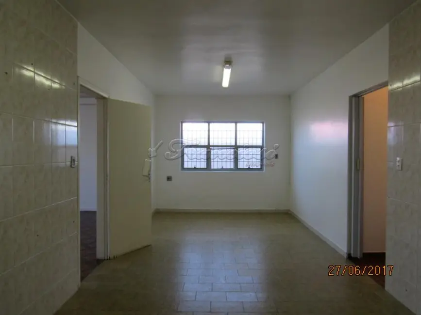 Casa com 3 quartos à venda, 219m2 em Centro, Itapetininga - SP - imagem 3 Foto 3 de Casa com 3 quartos à venda, 219m2 em Centro, Itapetininga - SP