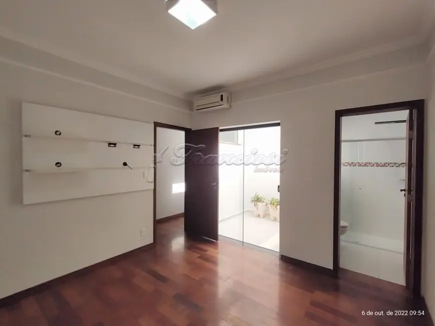Casa com 4 quartos à venda, 500m2 em Vila Barth, Itapetininga - SP - imagem 7 Foto 7 de Casa com 4 quartos à venda, 500m2 em Vila Barth, Itapetininga - SP