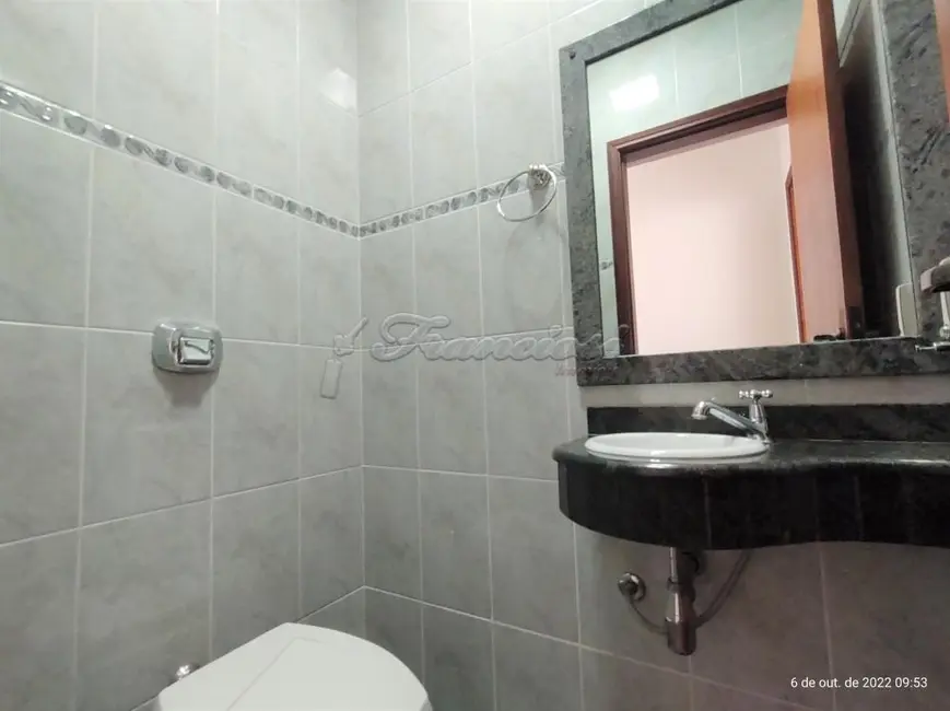 Casa com 4 quartos à venda, 500m2 em Vila Barth, Itapetininga - SP - imagem 3 Foto 3 de Casa com 4 quartos à venda, 500m2 em Vila Barth, Itapetininga - SP
