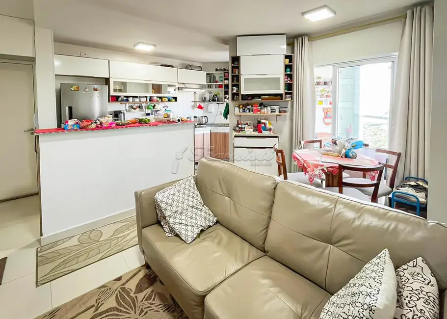 Foto 2 de Apartamento com 2 quartos à venda, 50m2 em Itapetininga - SP