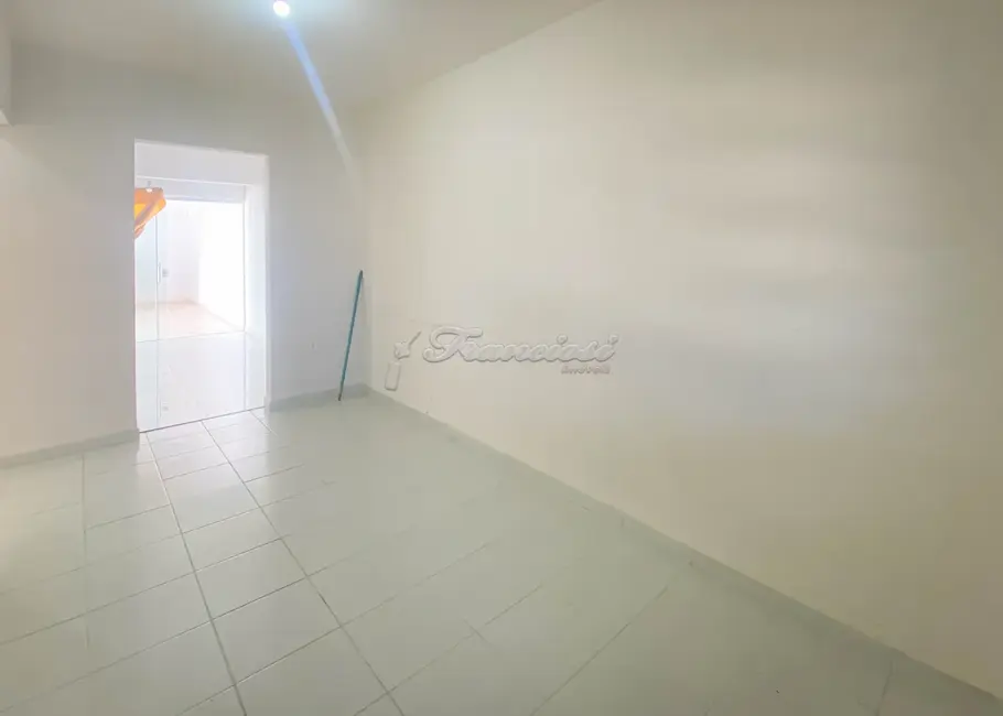 Foto 6 de Casa com 2 quartos à venda, 150m2 em Itapetininga - SP