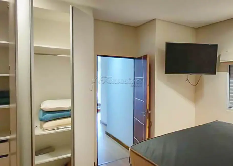 Casa com 4 quartos à venda, 245m2 em Centro, Sao Miguel Arcanjo - SP - imagem 4 Foto 4 de Casa com 4 quartos à venda, 245m2 em Centro, Sao Miguel Arcanjo - SP