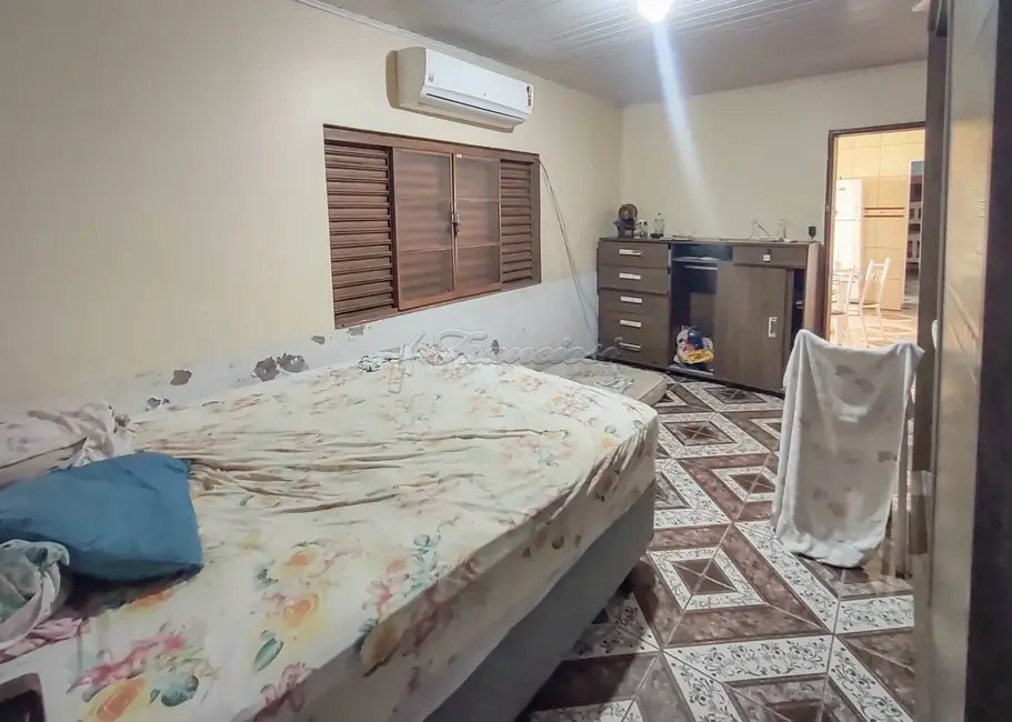 Casa com 2 quartos à venda, 235m2 em Vila Mazzei, Itapetininga - SP - imagem 7 Foto 7 de Casa com 2 quartos à venda, 235m2 em Vila Mazzei, Itapetininga - SP