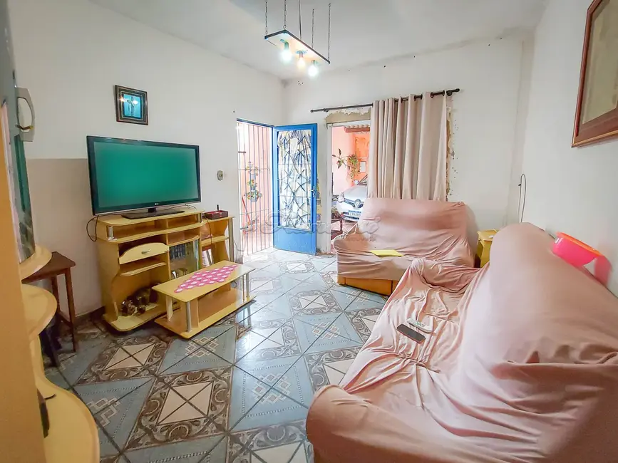 Casa com 2 quartos à venda, 650m2 em Jardim das Flores, Itapetininga - SP - imagem 2 Foto 2 de Casa com 2 quartos à venda, 650m2 em Jardim das Flores, Itapetininga - SP