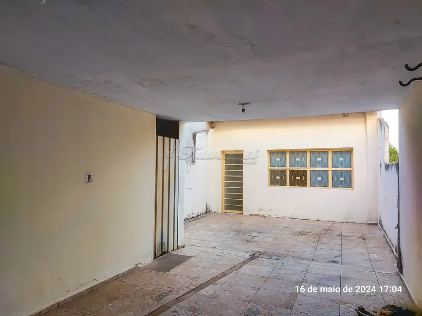 Casa com 2 quartos para alugar, 192m2 em Vila Nastri, Itapetininga - SP - imagem 1 Foto 1 de Casa com 2 quartos para alugar, 192m2 em Vila Nastri, Itapetininga - SP