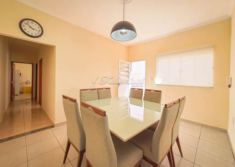 Casa com 2 quartos à venda, 150m2 em Jardim Santa Inêz, Itapetininga - SP - imagem 5 Foto 5 de Casa com 2 quartos à venda, 150m2 em Jardim Santa Inêz, Itapetininga - SP