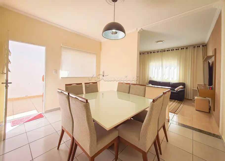 Casa com 2 quartos à venda, 150m2 em Jardim Santa Inêz, Itapetininga - SP - imagem 6 Foto 6 de Casa com 2 quartos à venda, 150m2 em Jardim Santa Inêz, Itapetininga - SP