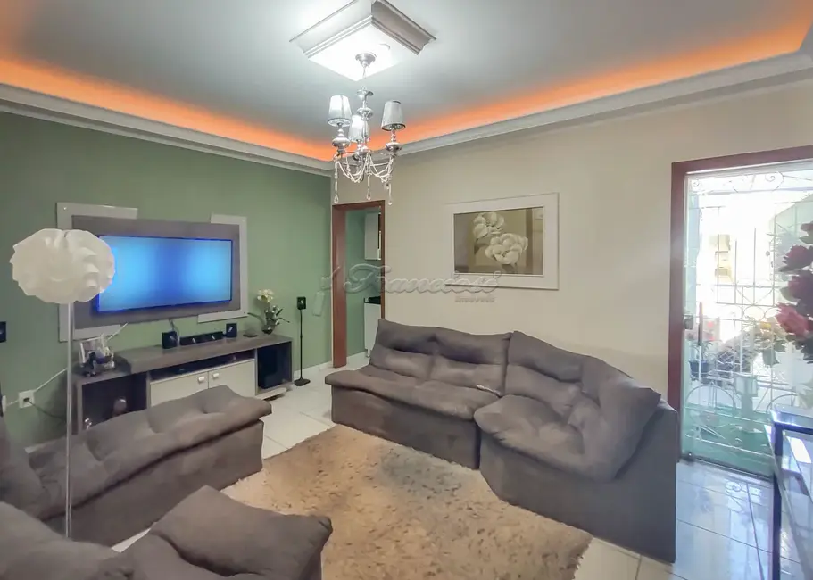 Foto 1 de Casa com 3 quartos à venda, 119m2 em Vila Vendramini, Itapetininga - SP