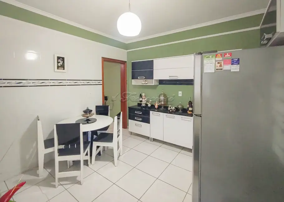 Foto 5 de Casa com 3 quartos à venda, 119m2 em Vila Vendramini, Itapetininga - SP