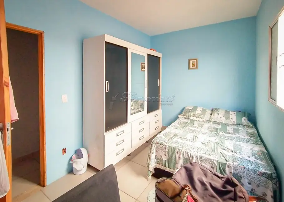 Casa com 2 quartos à venda, 130m2 em Jardim Casa Grande, Itapetininga - SP - imagem 5 Foto 5 de Casa com 2 quartos à venda, 130m2 em Jardim Casa Grande, Itapetininga - SP