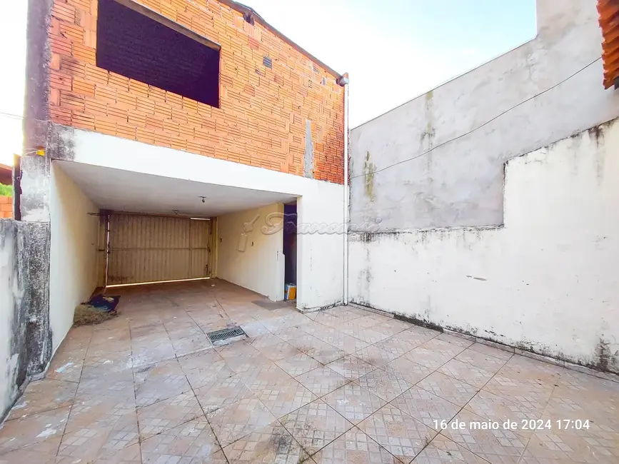 Foto 2 de Casa com 2 quartos à venda, 192m2 em Vila Nastri, Itapetininga - SP