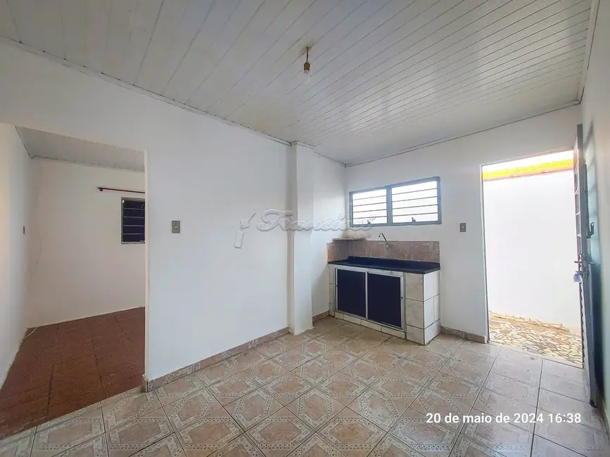 Foto 4 de Casa com 1 quarto para alugar, 59m2 em Itapetininga - SP